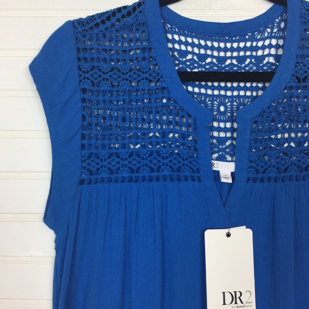 Daniel Rainn Sleeveless Blue Top Crochet size S